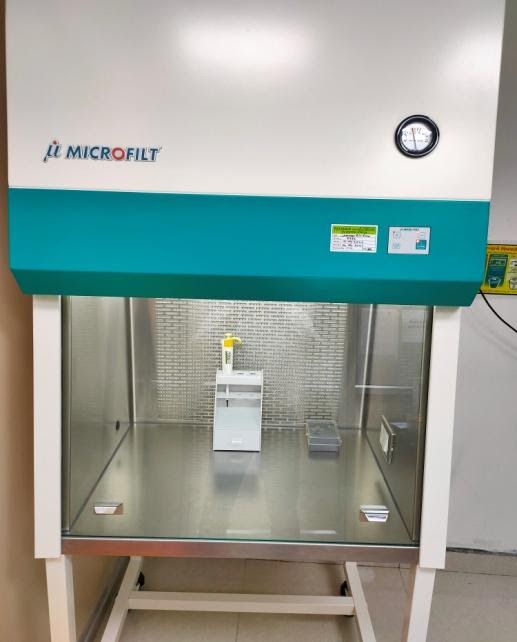 Laminar Air Flow Cabinet